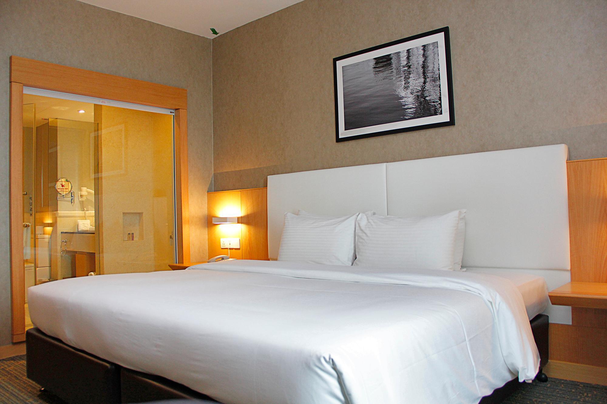 Deluxe, Luxury