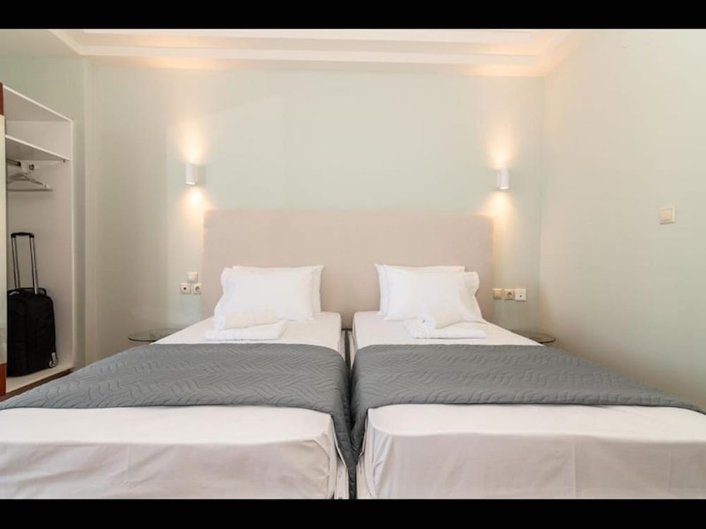 Girogiali Beach Hotel 16/50
