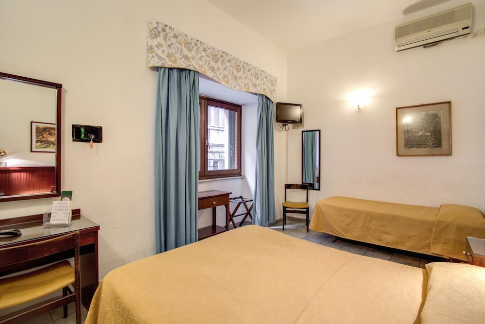 Hotel Primavera 25/64