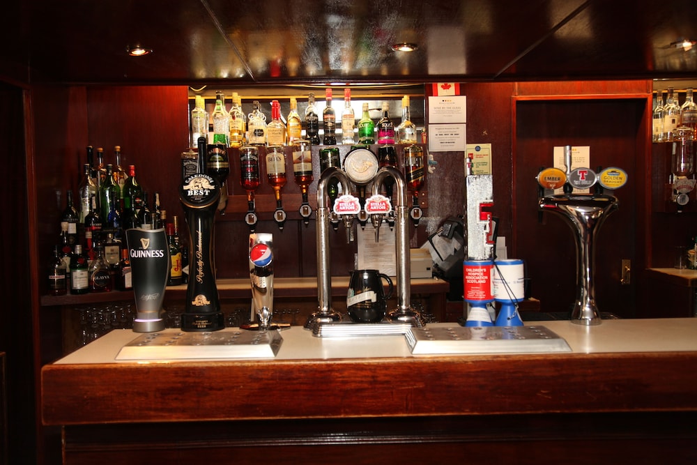 Abbotsford Hotel photo2