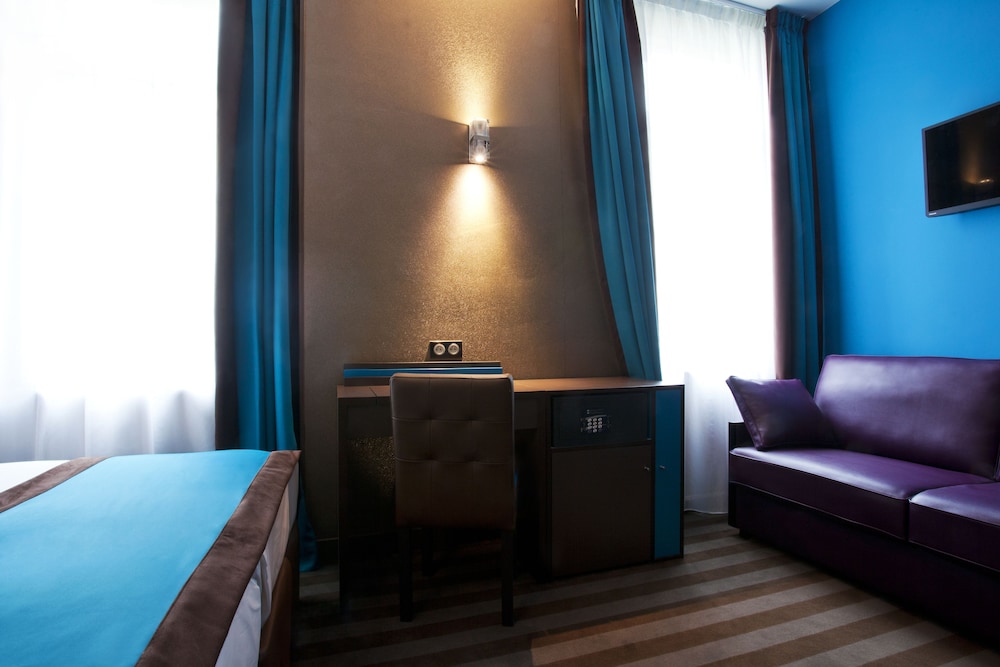 Hotel Des Savoies Lyon 36/47