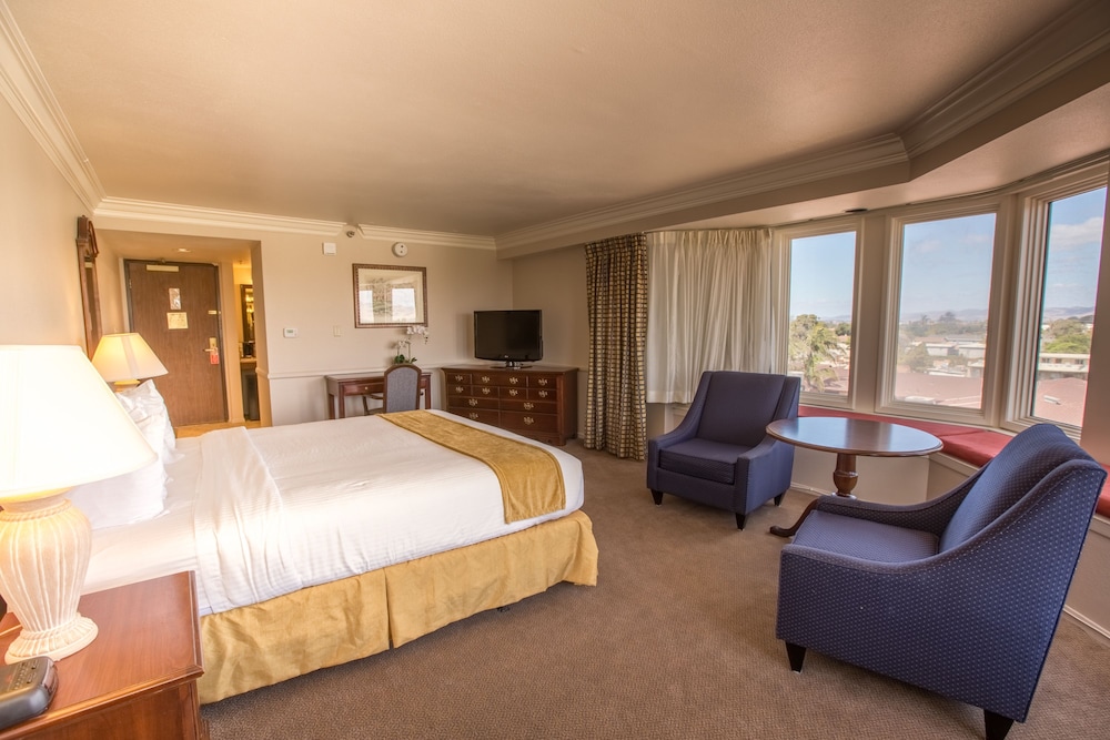 HISTORIC SANTA MARIA INN 20/67