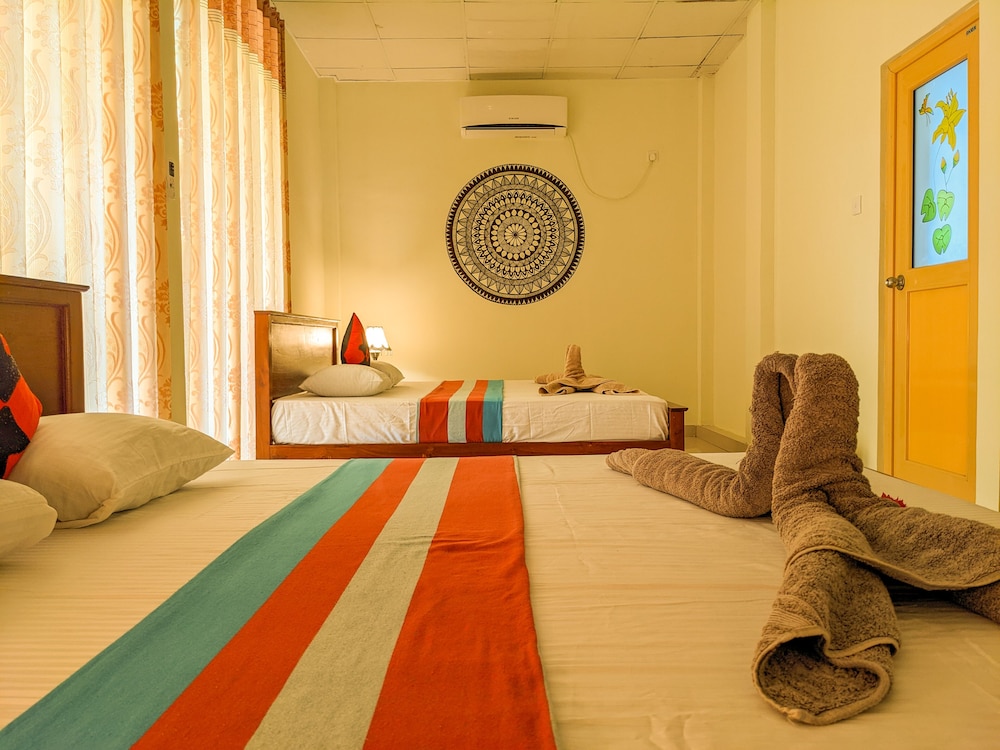 Sigiri Choona Lodge 7/27