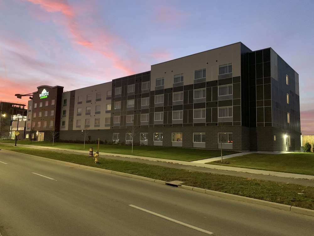 Wingate by Wyndham Kanata West Ottawa 2/49