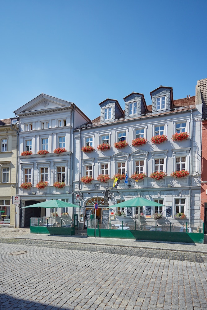 Askania Hotel Bernburg 4/50