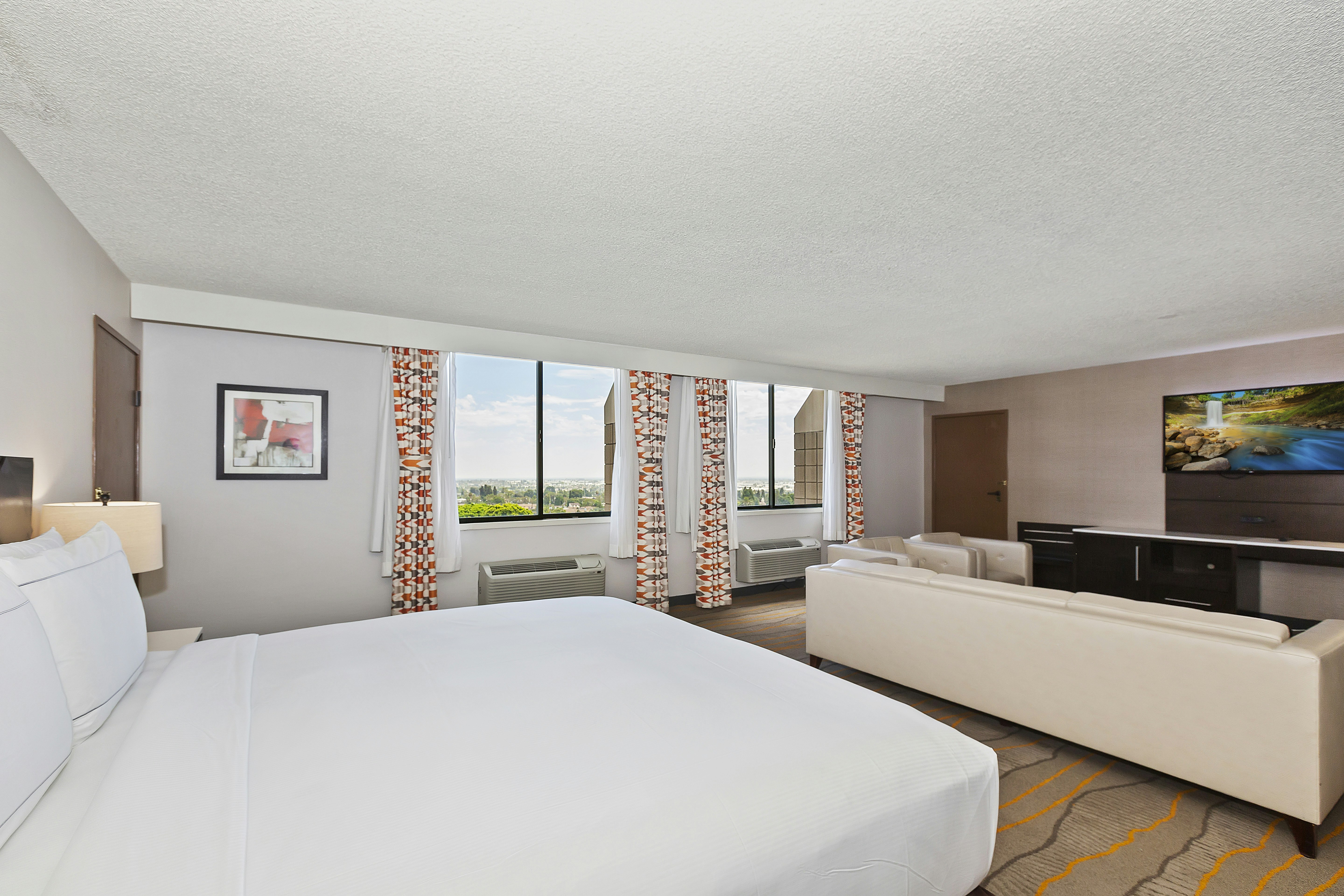 Junior Suite, King Bed, Parlor