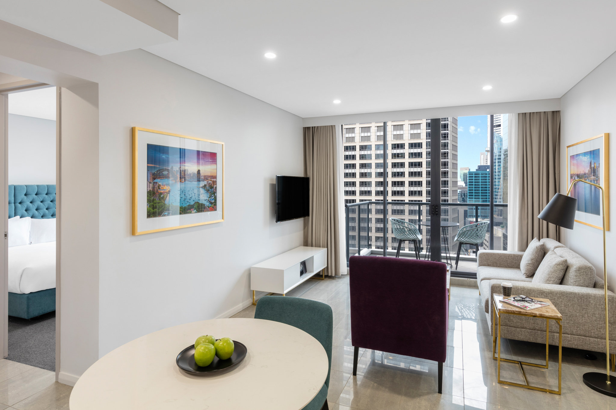 Meriton Suites Pitt Street 50/65