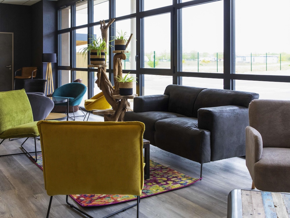Ibis Styles Contres Cheverny 26/46
