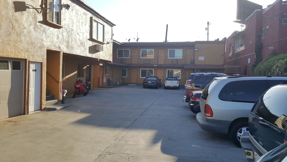 Central Inn Motel On 41 Street 14/38