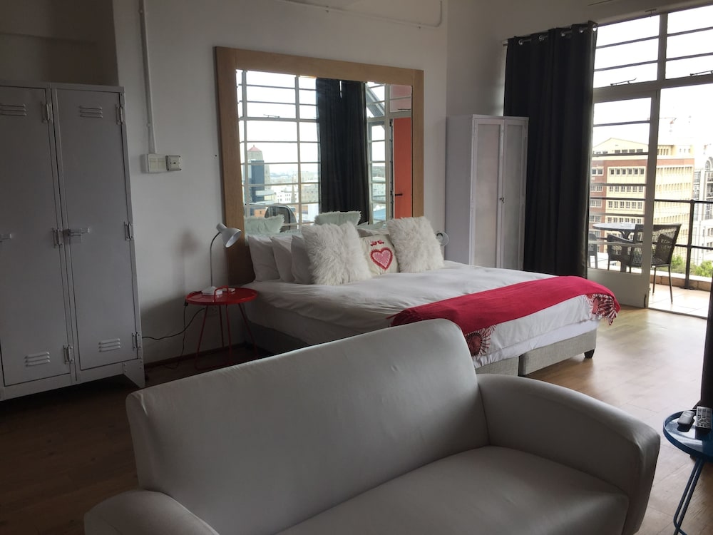 Manhattan Lofts 7/50