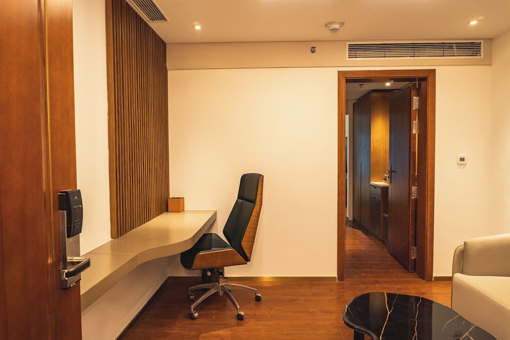 Pride Plaza Indore 41/50