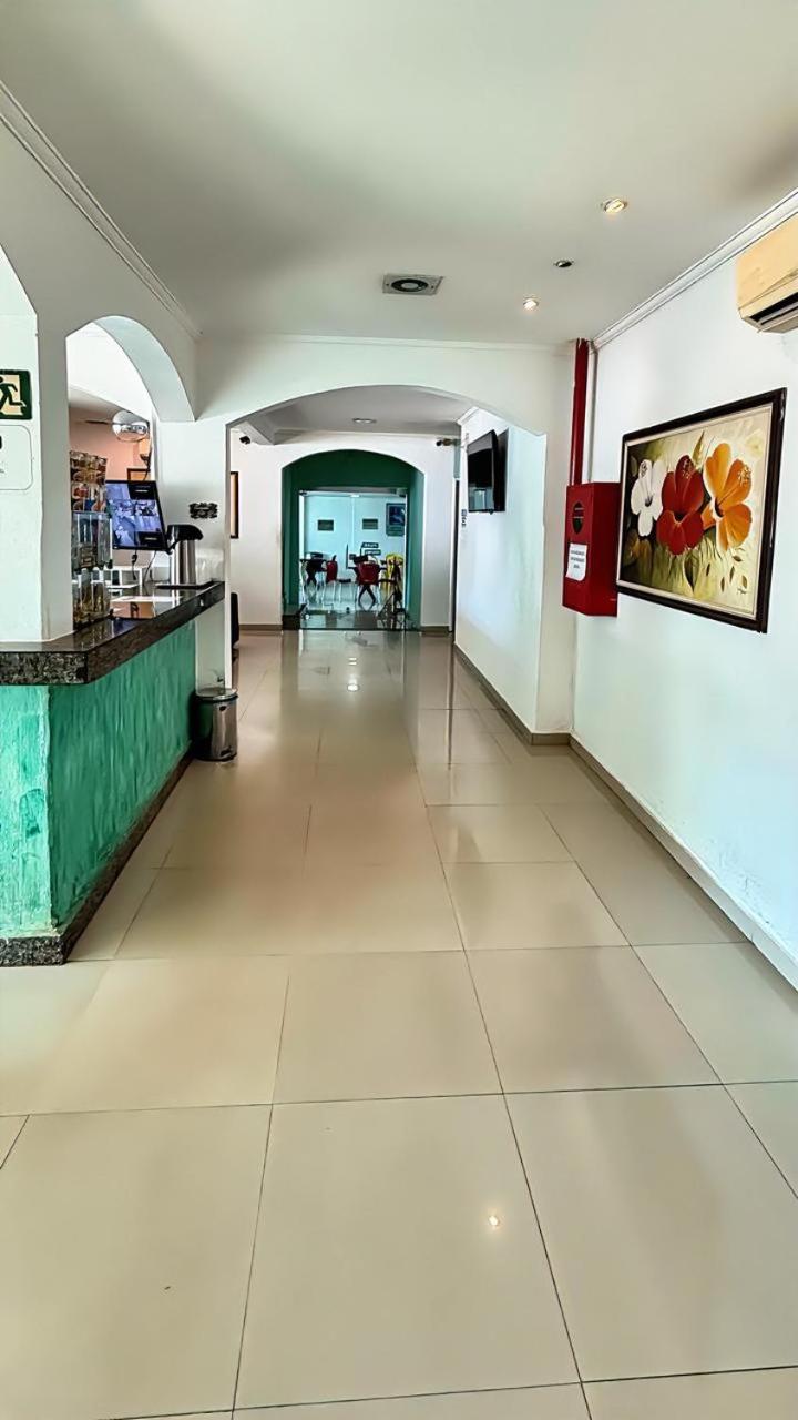 Santorini Hotel 12/52