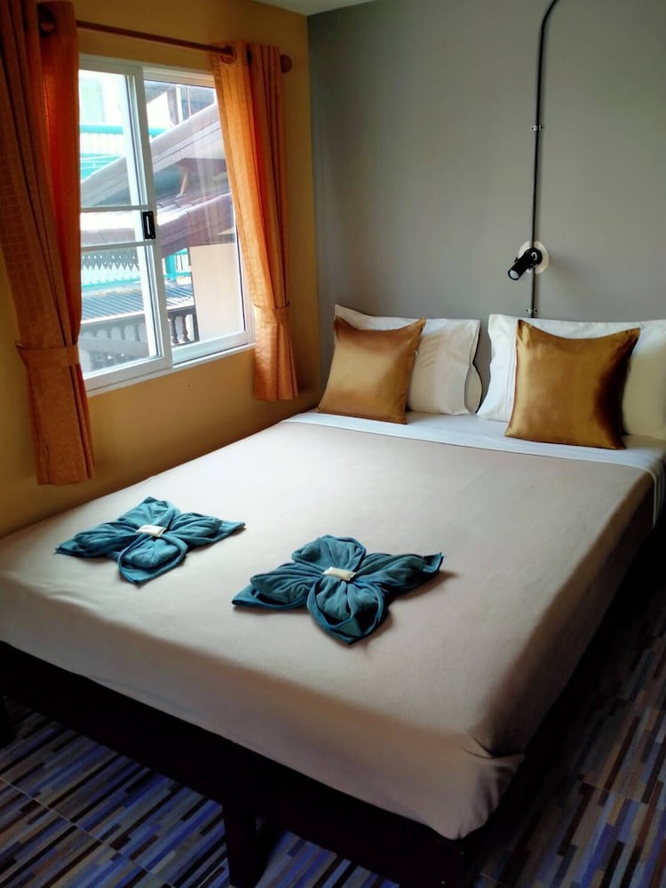 North Star Guest House 12/64