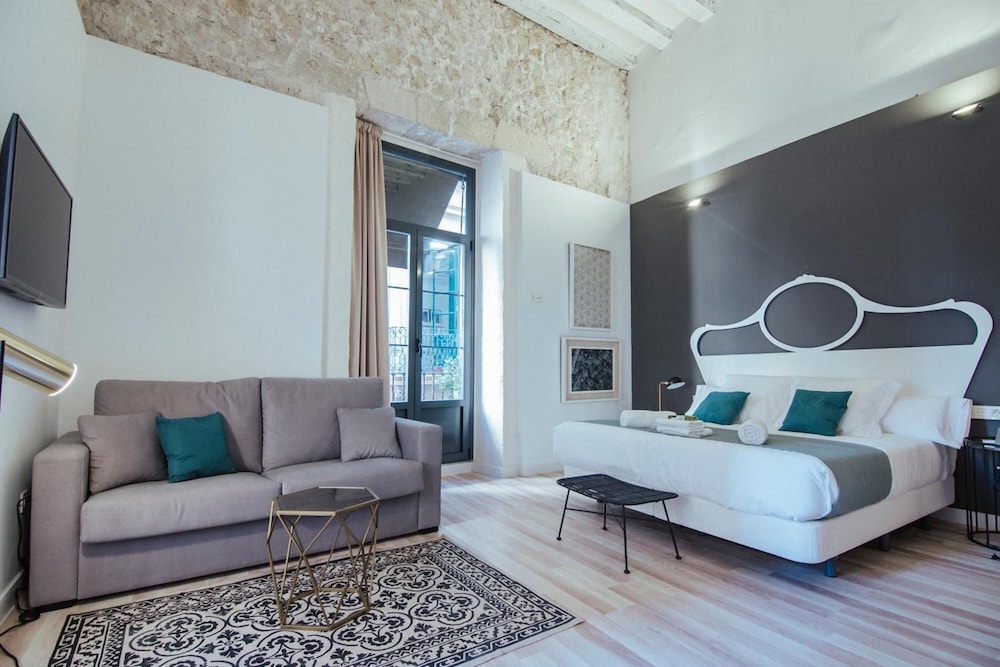 Boutique Alicante Palacete S.Xvii 24/48
