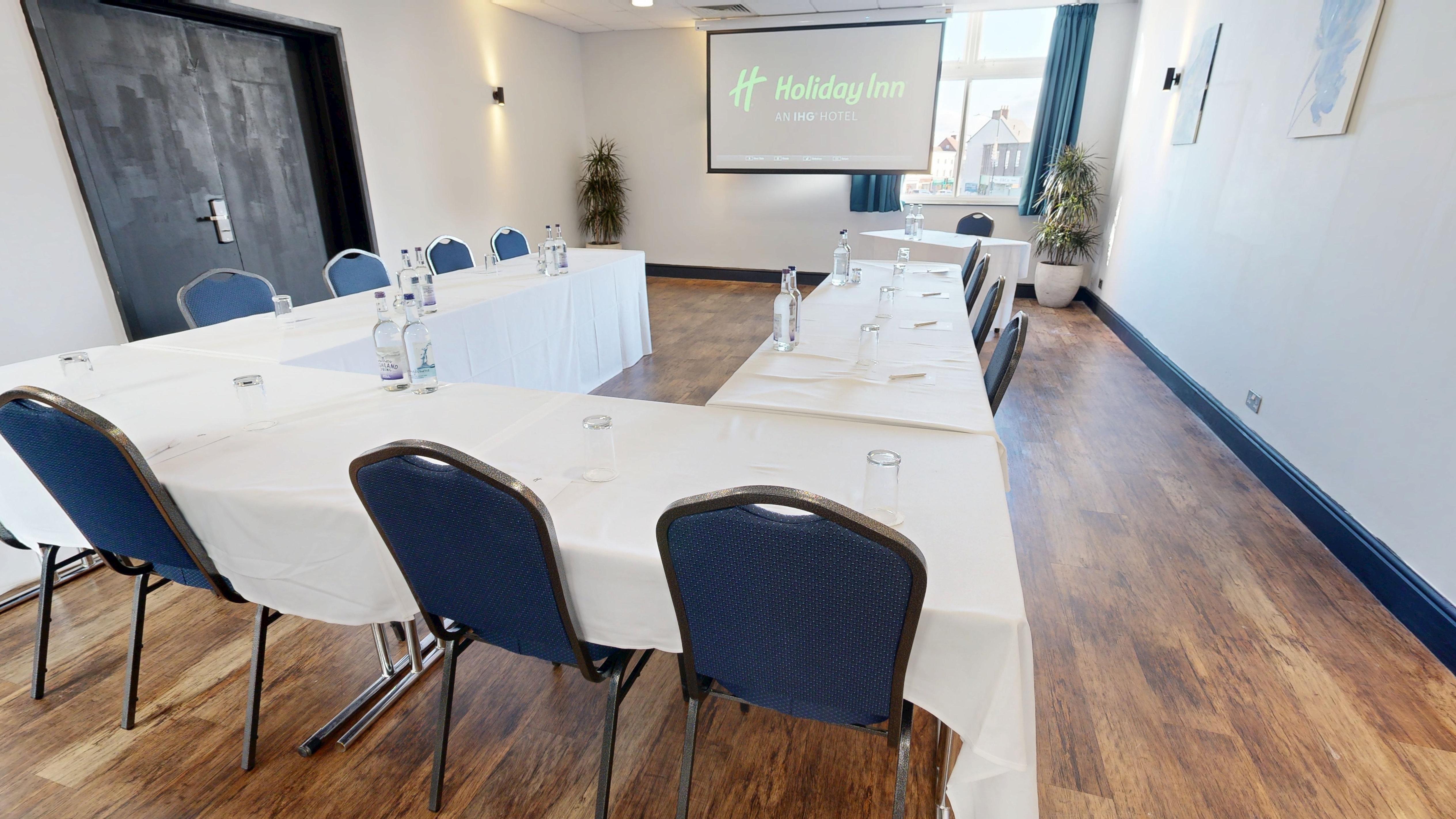 Holiday Inn Kenilworth 36/50