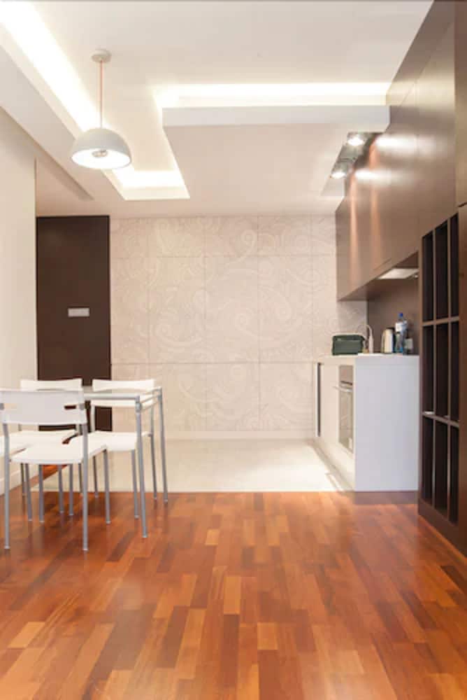 Platinum Towers Country 2 Country 38/50