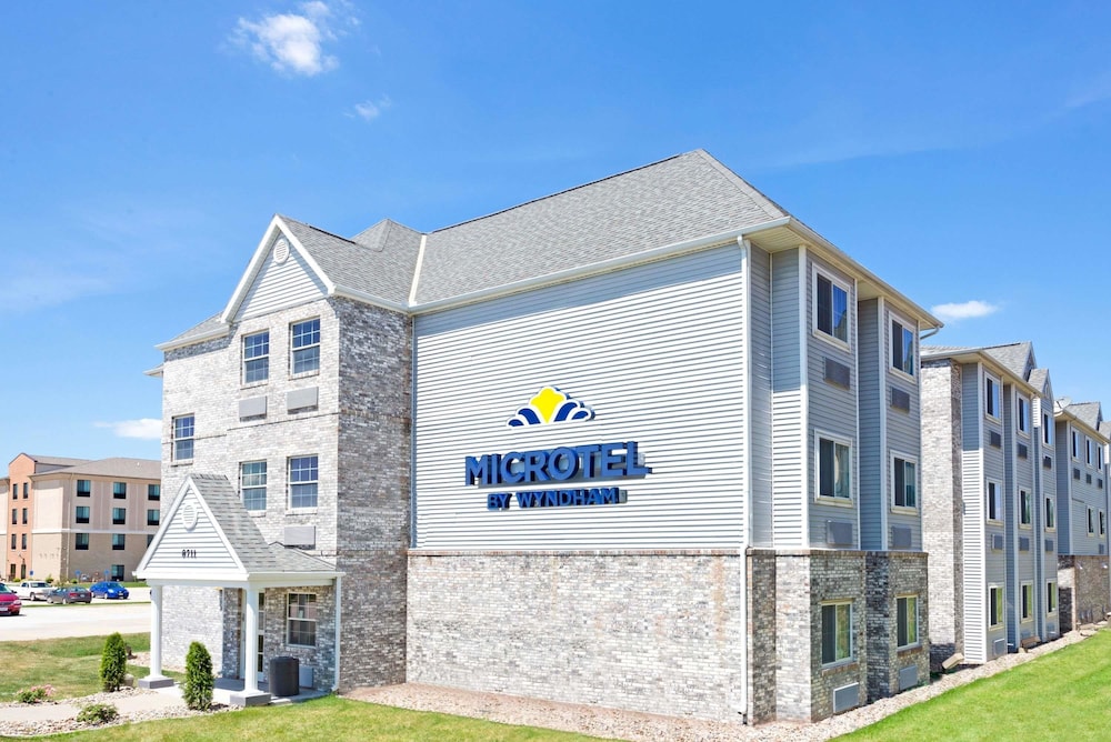 Microtel Inn & Suites by Wyndham Urbandale/Des Moines 1/47