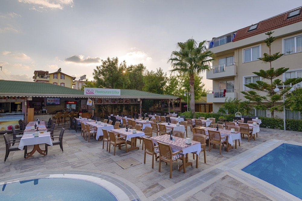 Akalia Suite Hotel and Spa 28/37