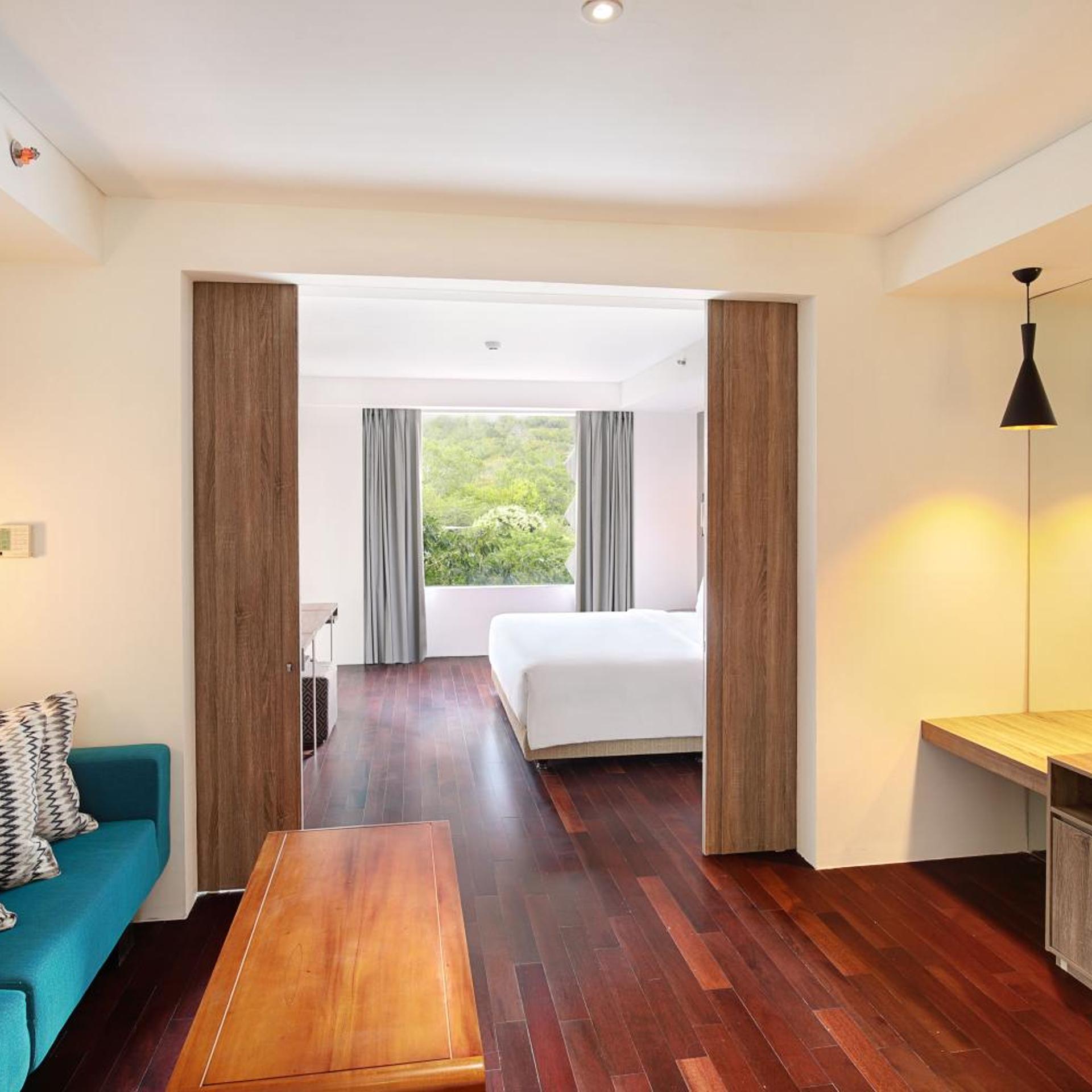 Executive, Suite, Garden View