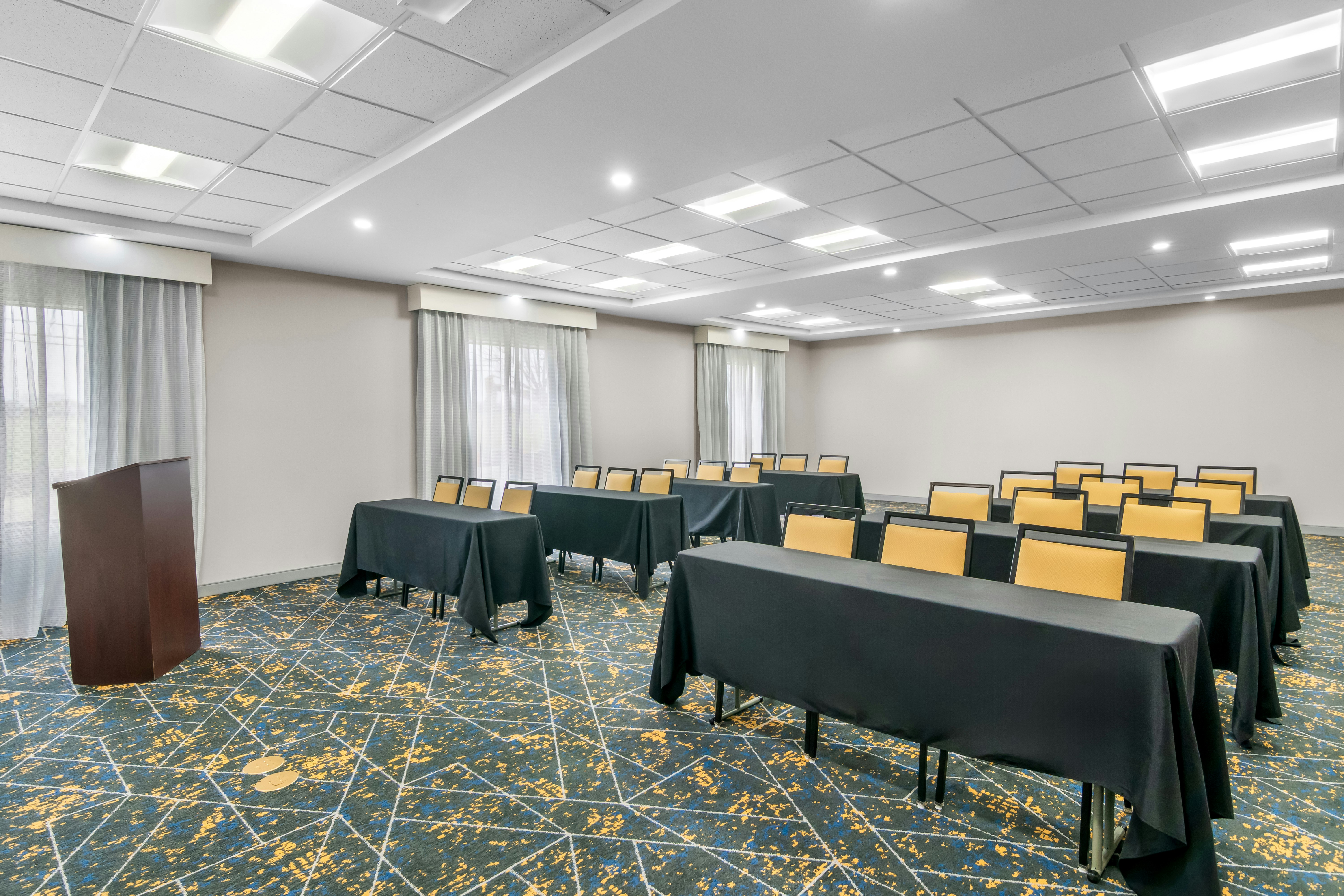 Hampton Inn and Suites Fort Worth/Forest Hill 41/46
