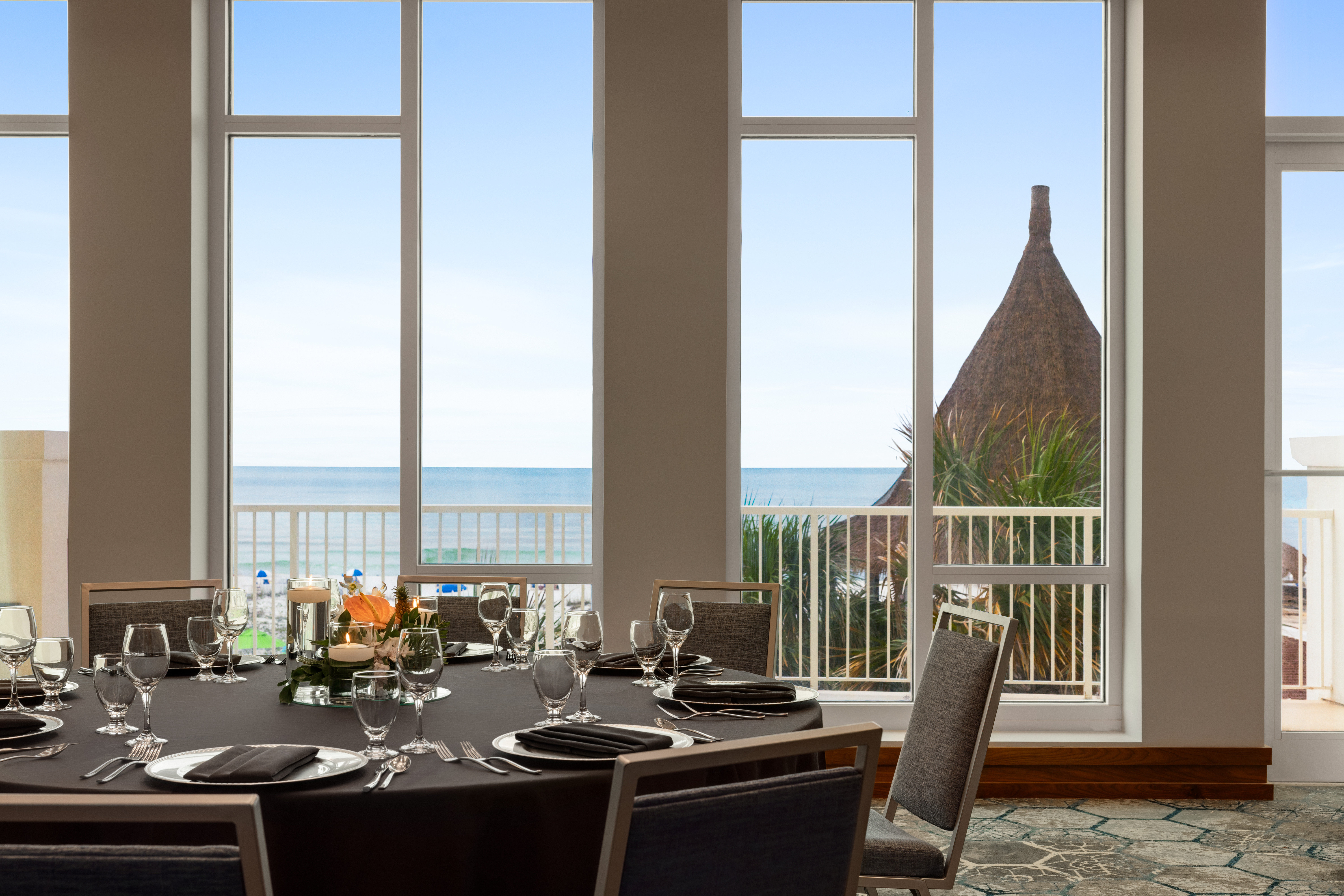 Holiday Inn Resort Pensacola Beach 56/78