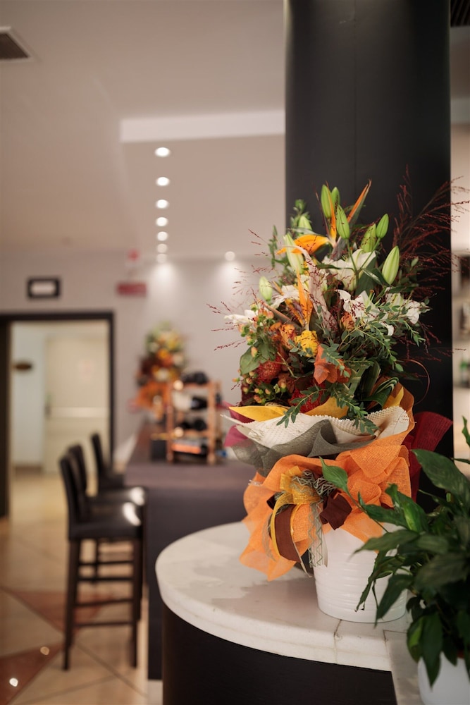 NOVENTA HOTEL 43/54
