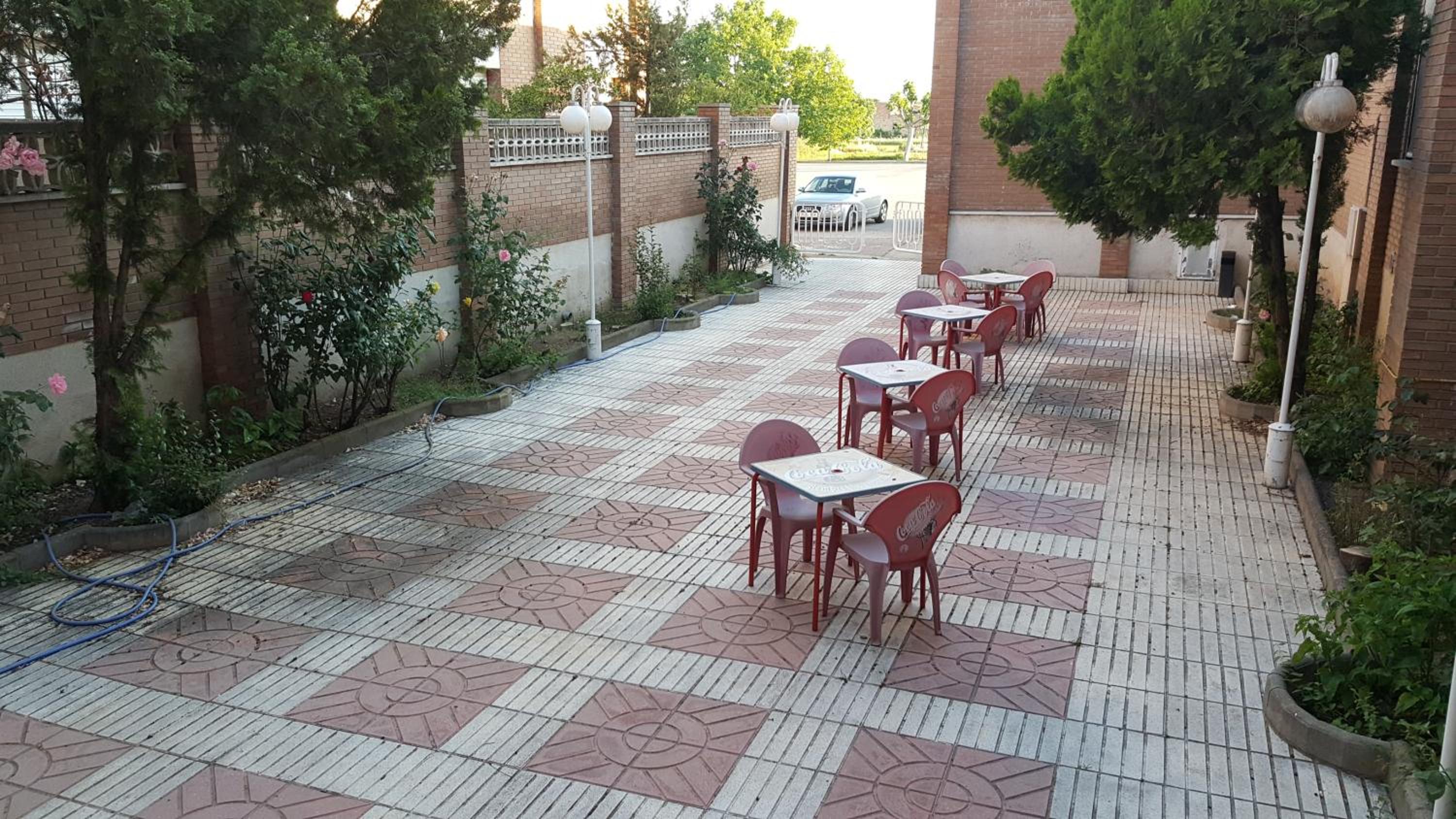 Hotel Reina Isabel 55/58