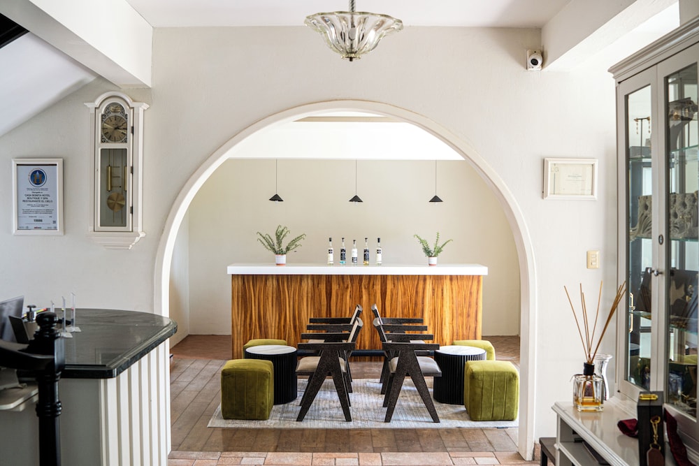 Casa Bonita Hotel and Luxury Residence 7/50