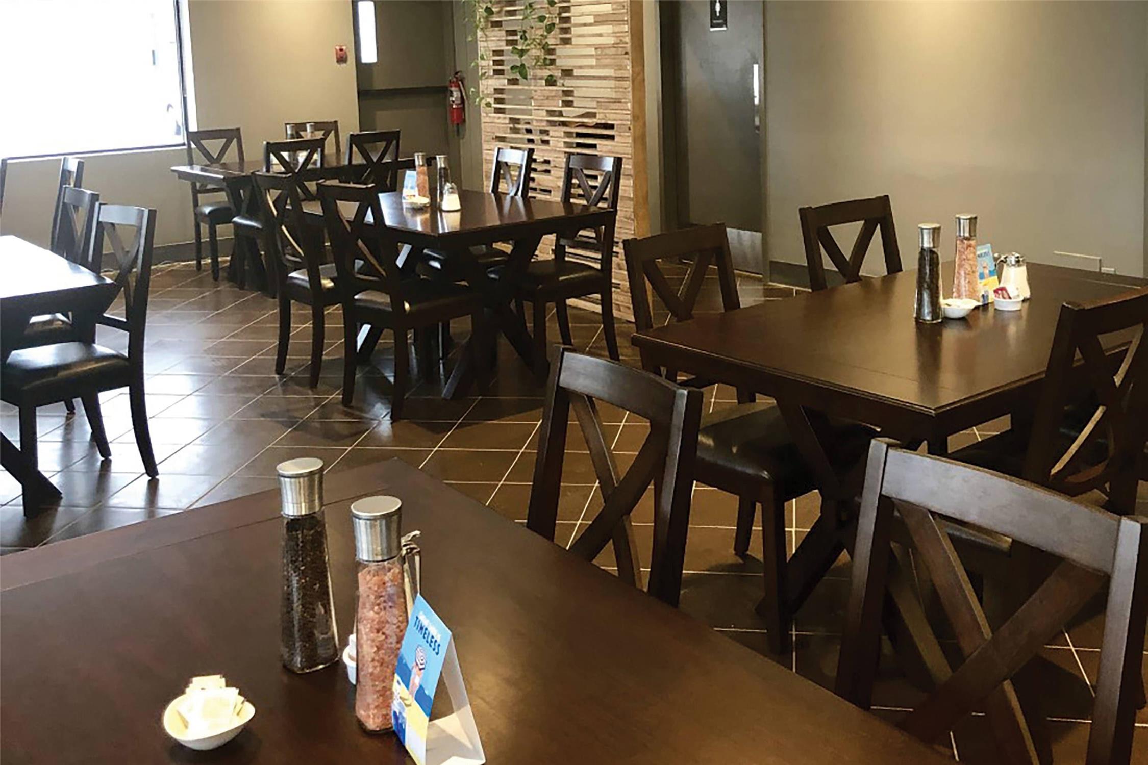 Comfort Inn West Edmonton 7/12