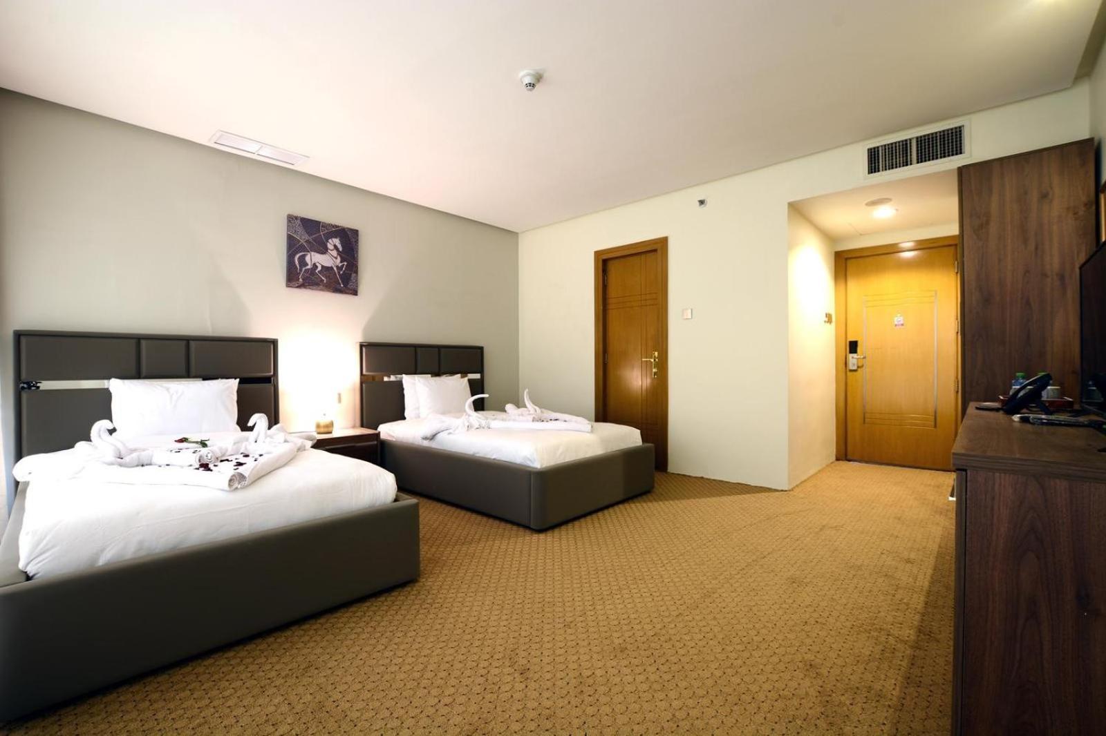 Panorama Hotel Kuwait 8/27