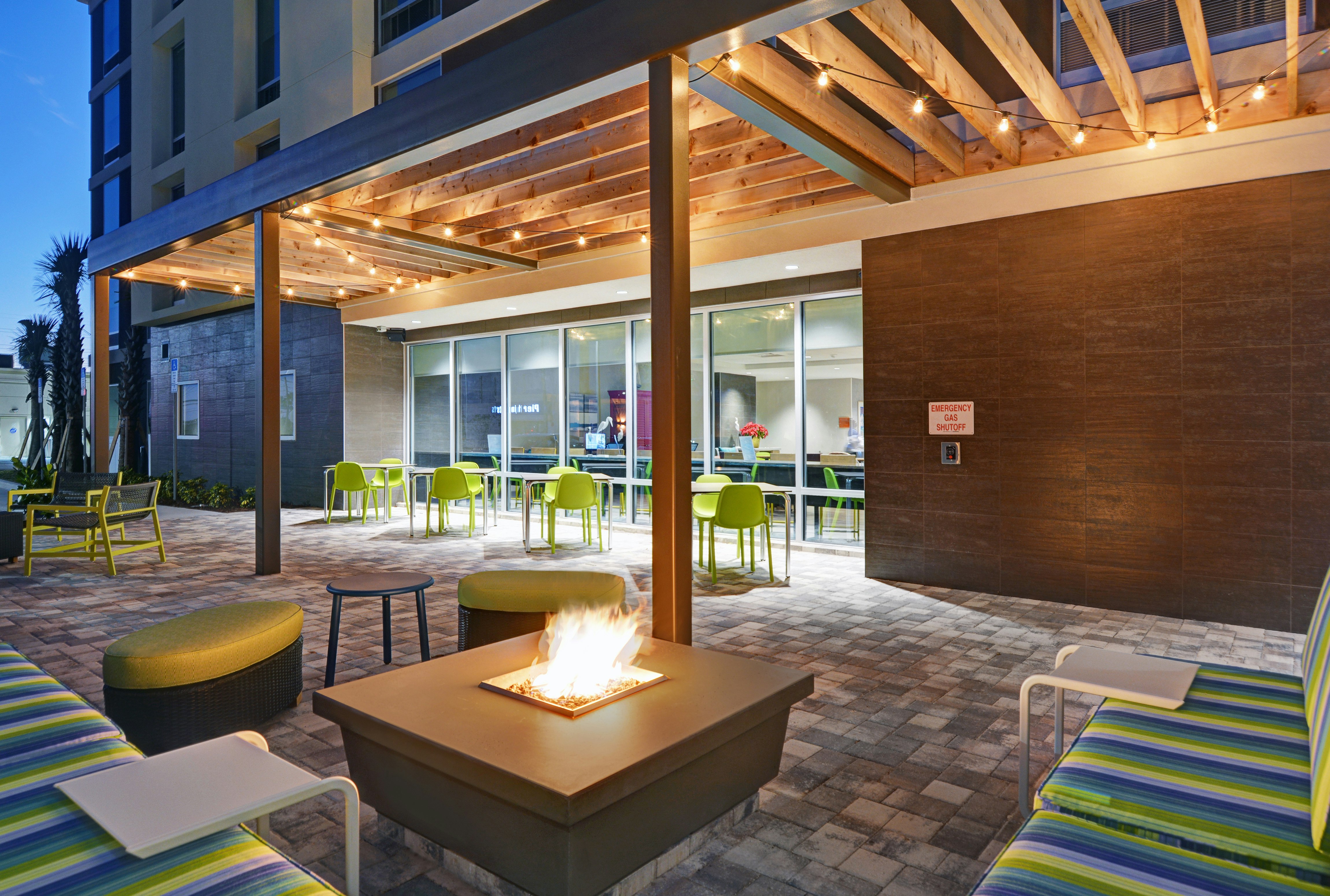Home2 Suites by Hilton Largo 13/26