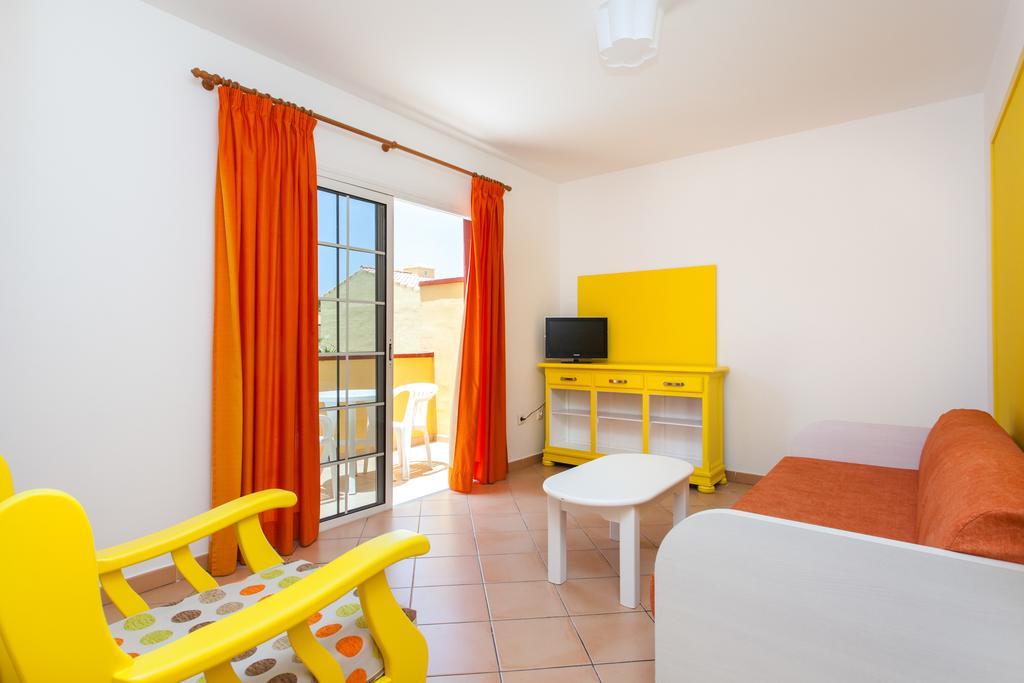 Maxorata Beach Apartments 15/36
