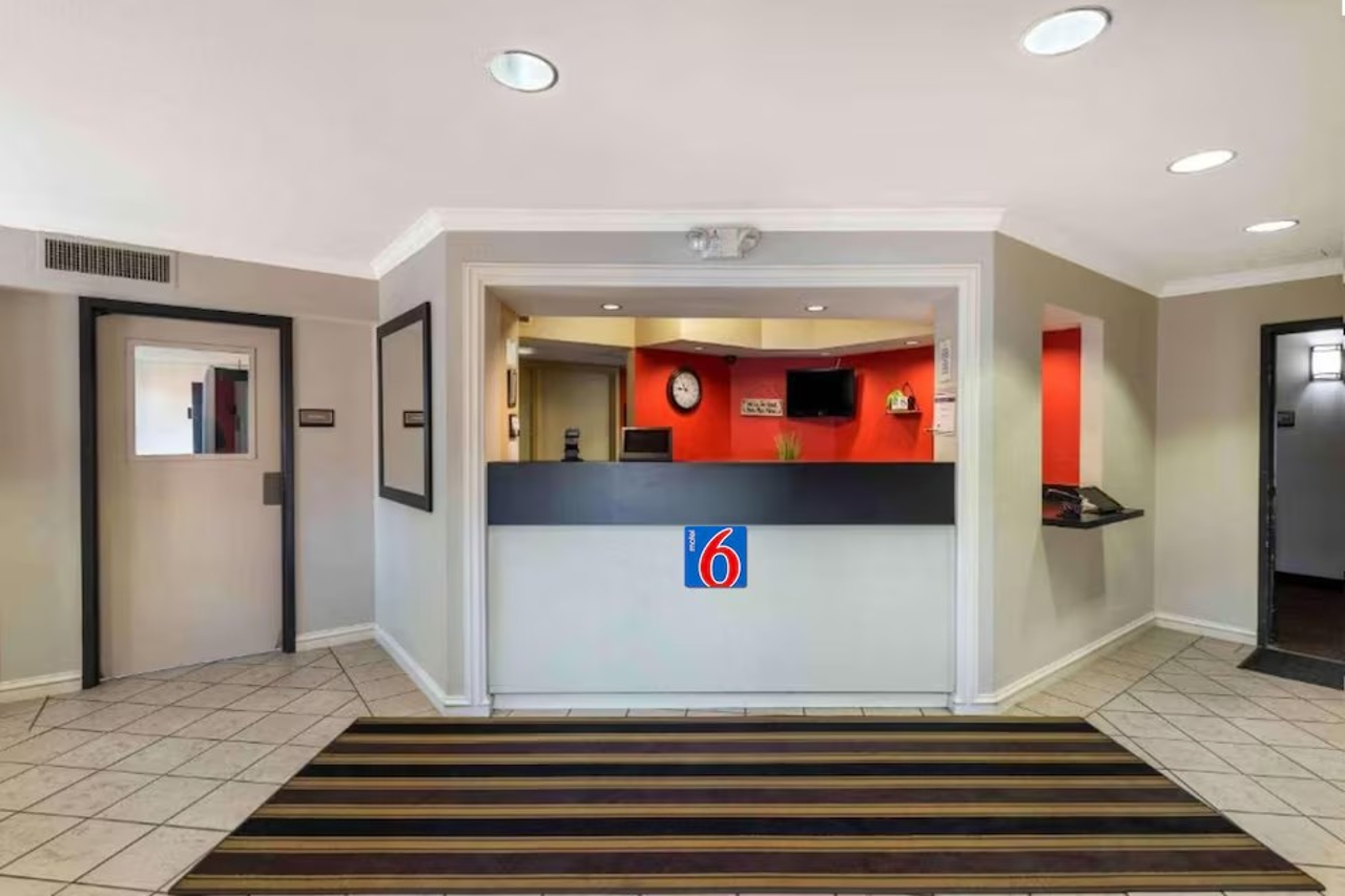 Lobby at Motel6 Minneapolis Airport Eagan North MN, EAGAN - MN