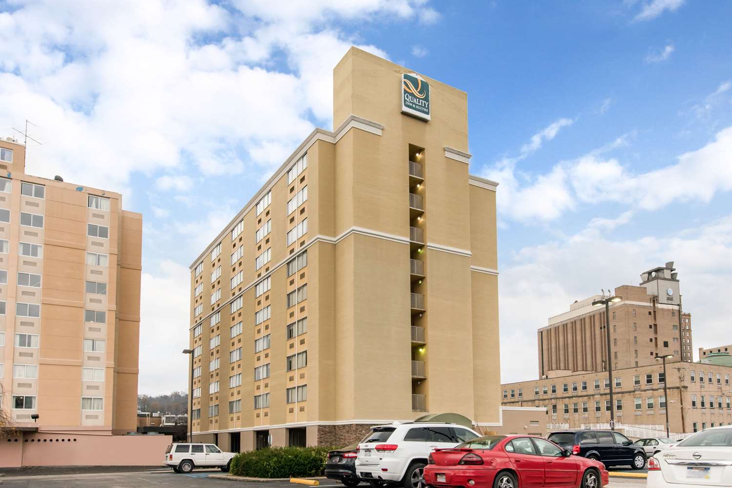 Quality Inn & Suites Charleston - Civic Center 8/28