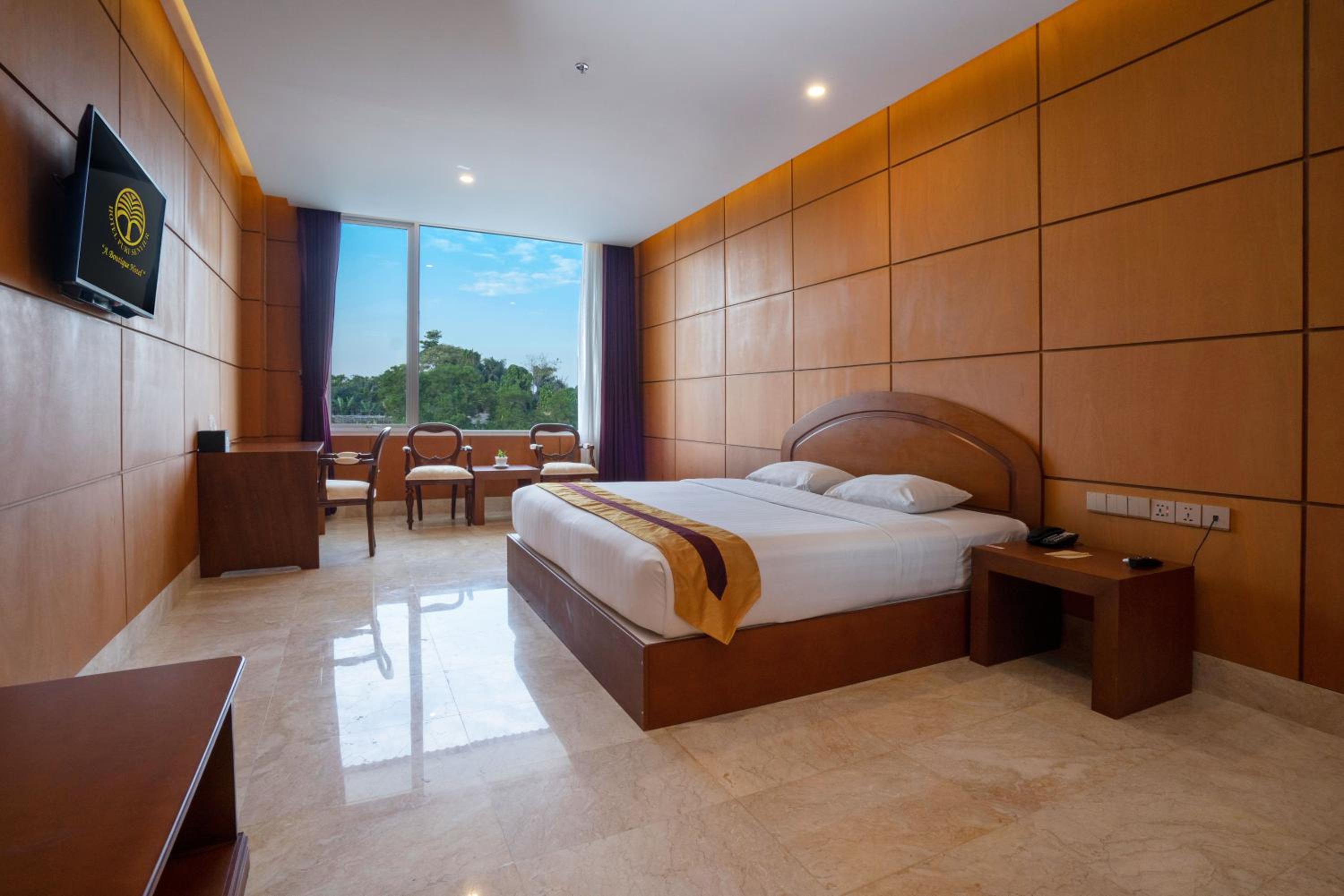 Hotel Puri Senyiur 10/21