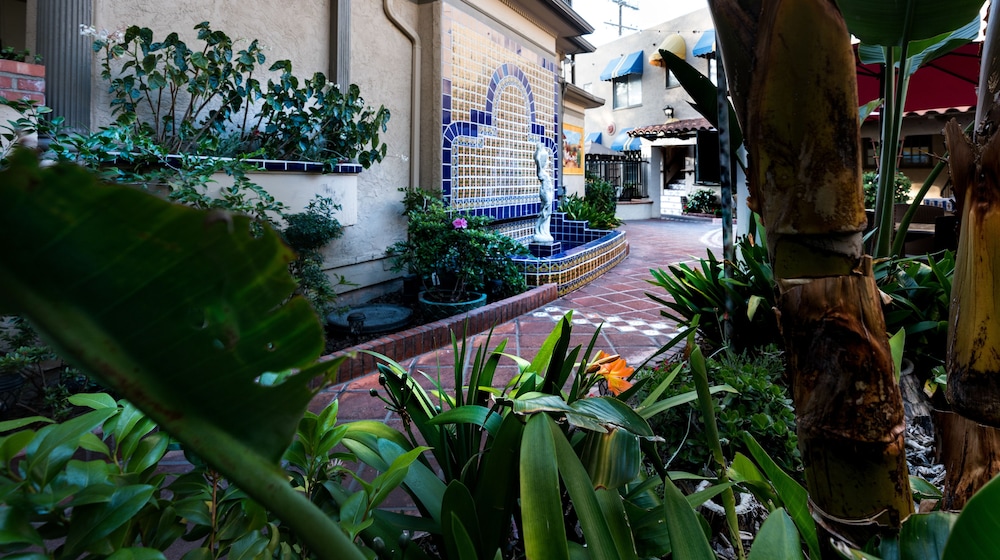 El Cordova Hotel 55/64