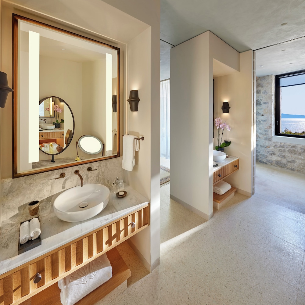 Connecting, Pool, Mandarin, Villa, 2 King Beds