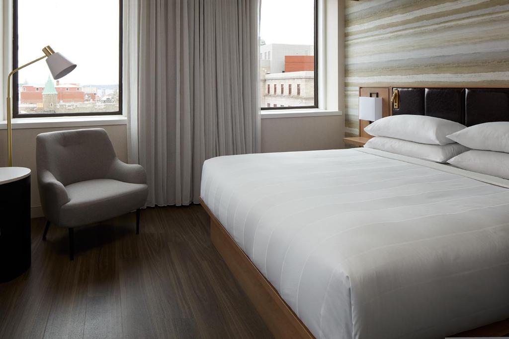 Standard, Double Bed