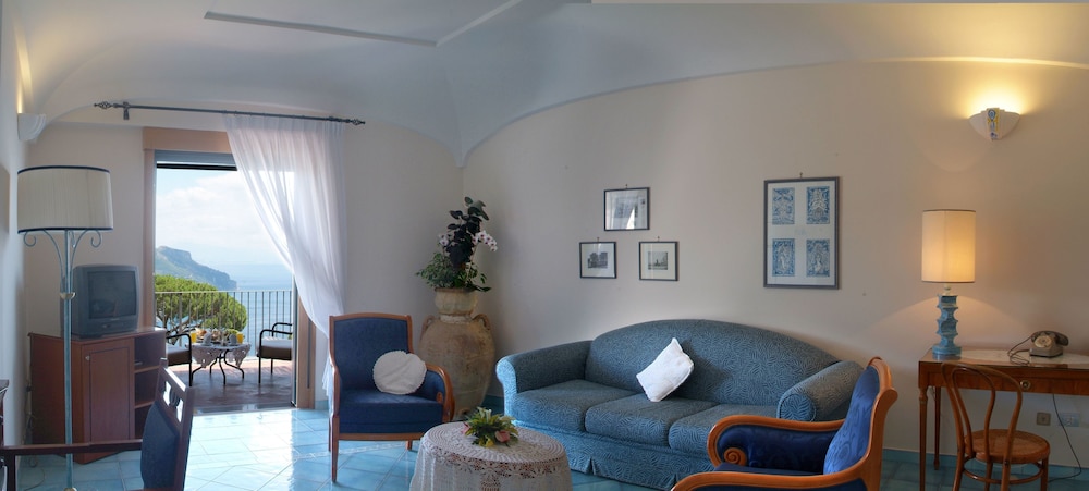 Hotel Rufolo 38/71
