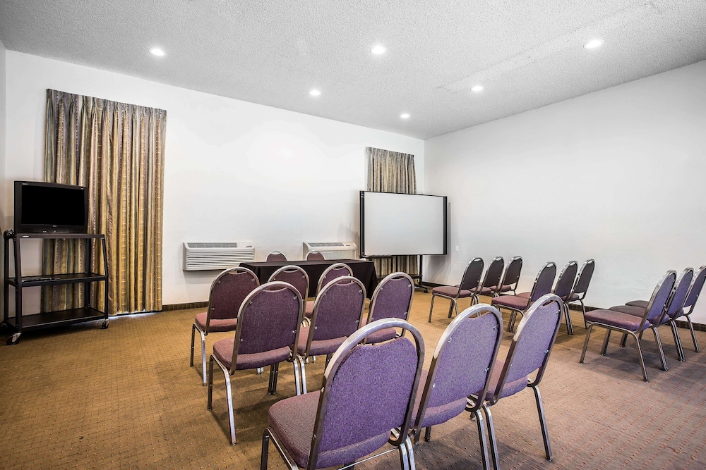 Baymont by Wyndham Ontario 25/31
