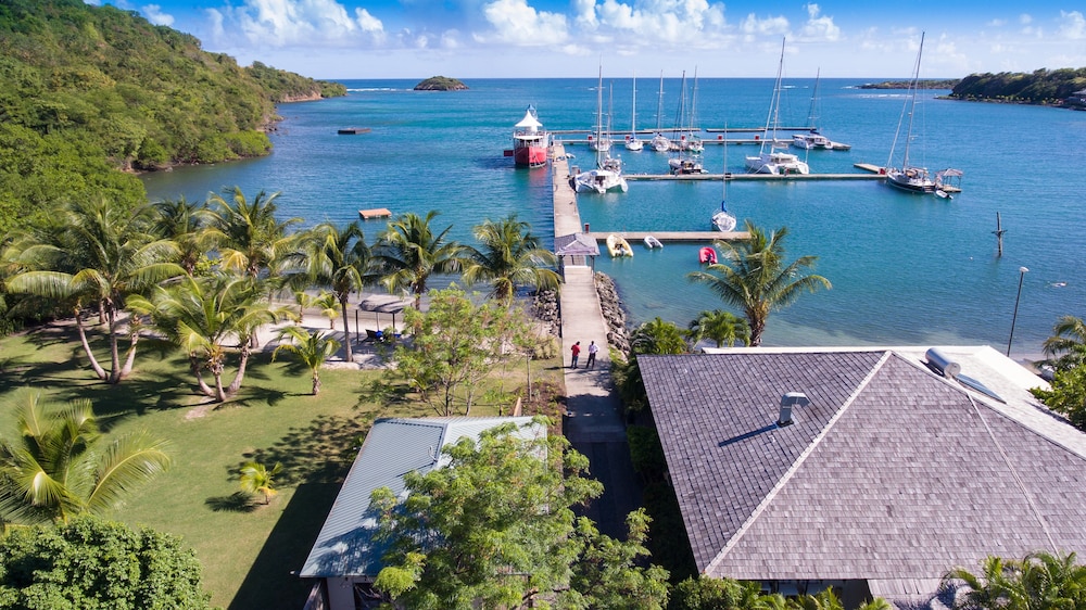 Le Phare Bleu Boutique Hotel And Marina 32/64