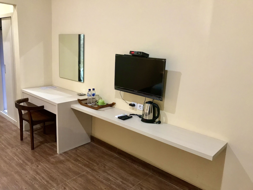 Aman Gati Hotel Lakey 35/50