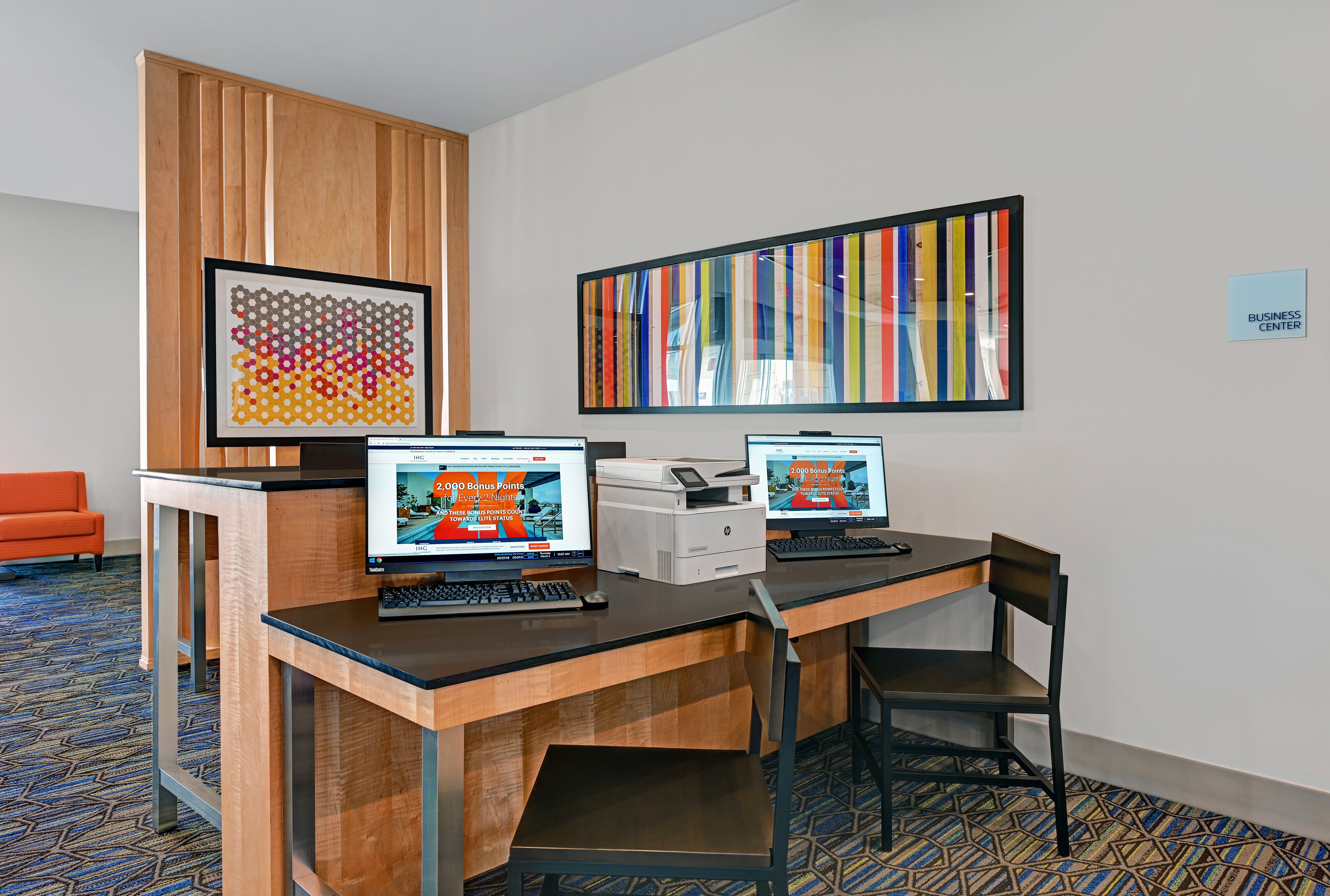 Holiday Inn Express Suites Houston W Memorial City Area 30/39