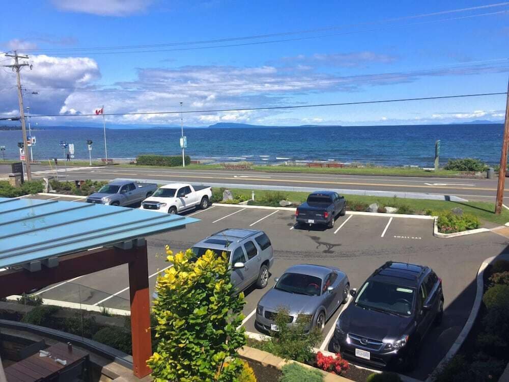 Qualicum Beach Inn 6/70