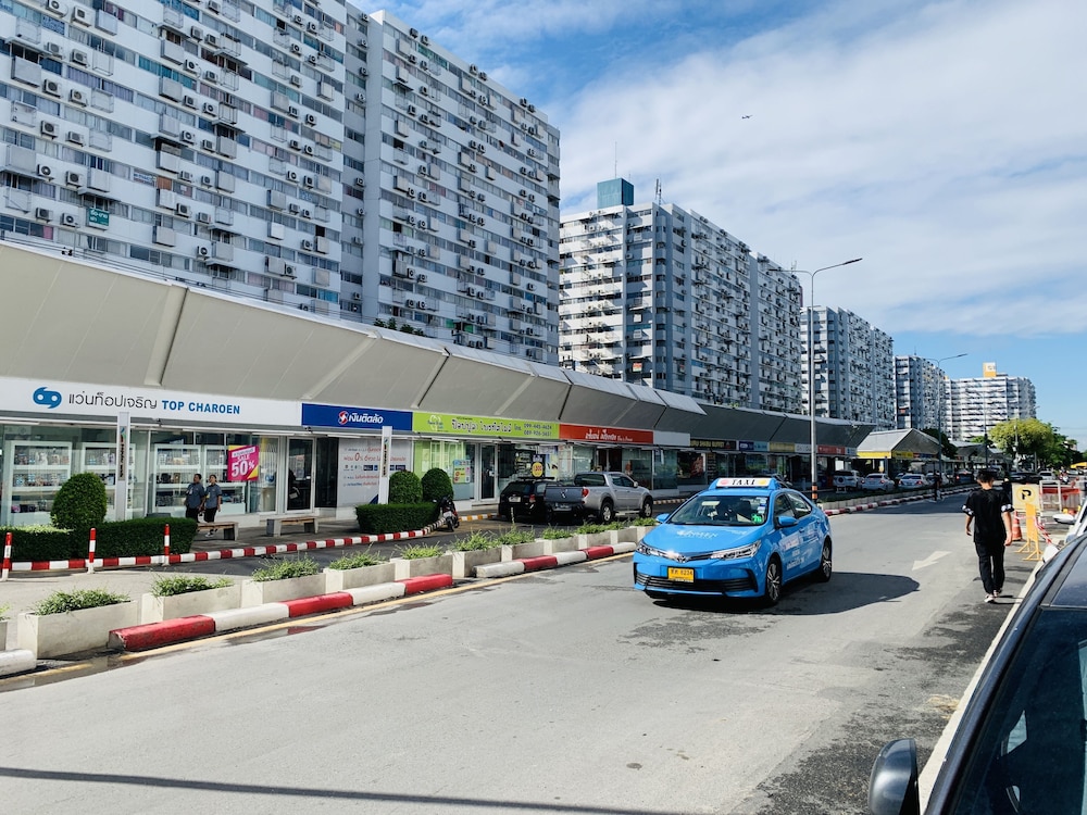 Muangthongthani Rental By Khun Dan 19/24
