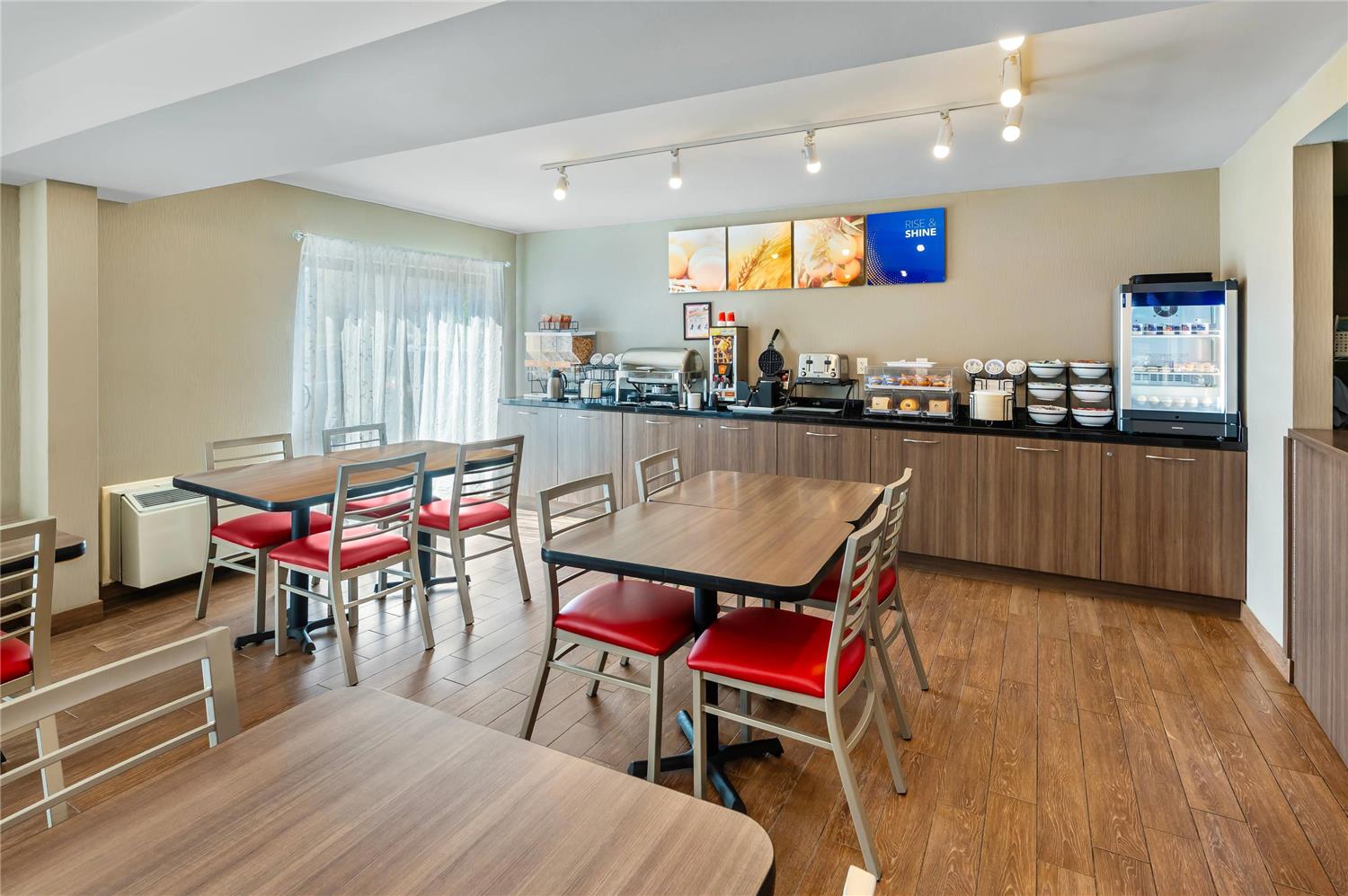 Comfort Inn Sudbury City 14/19