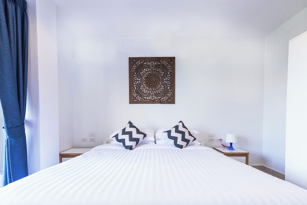 Maikhao Hotel 30/61