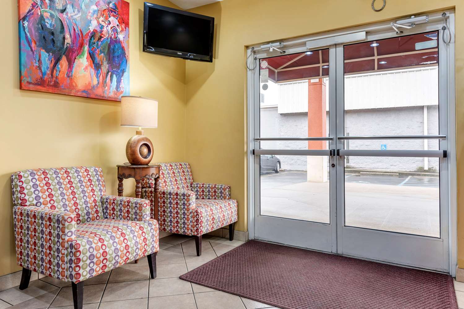 Econo Lodge Louisville Airport 28/40