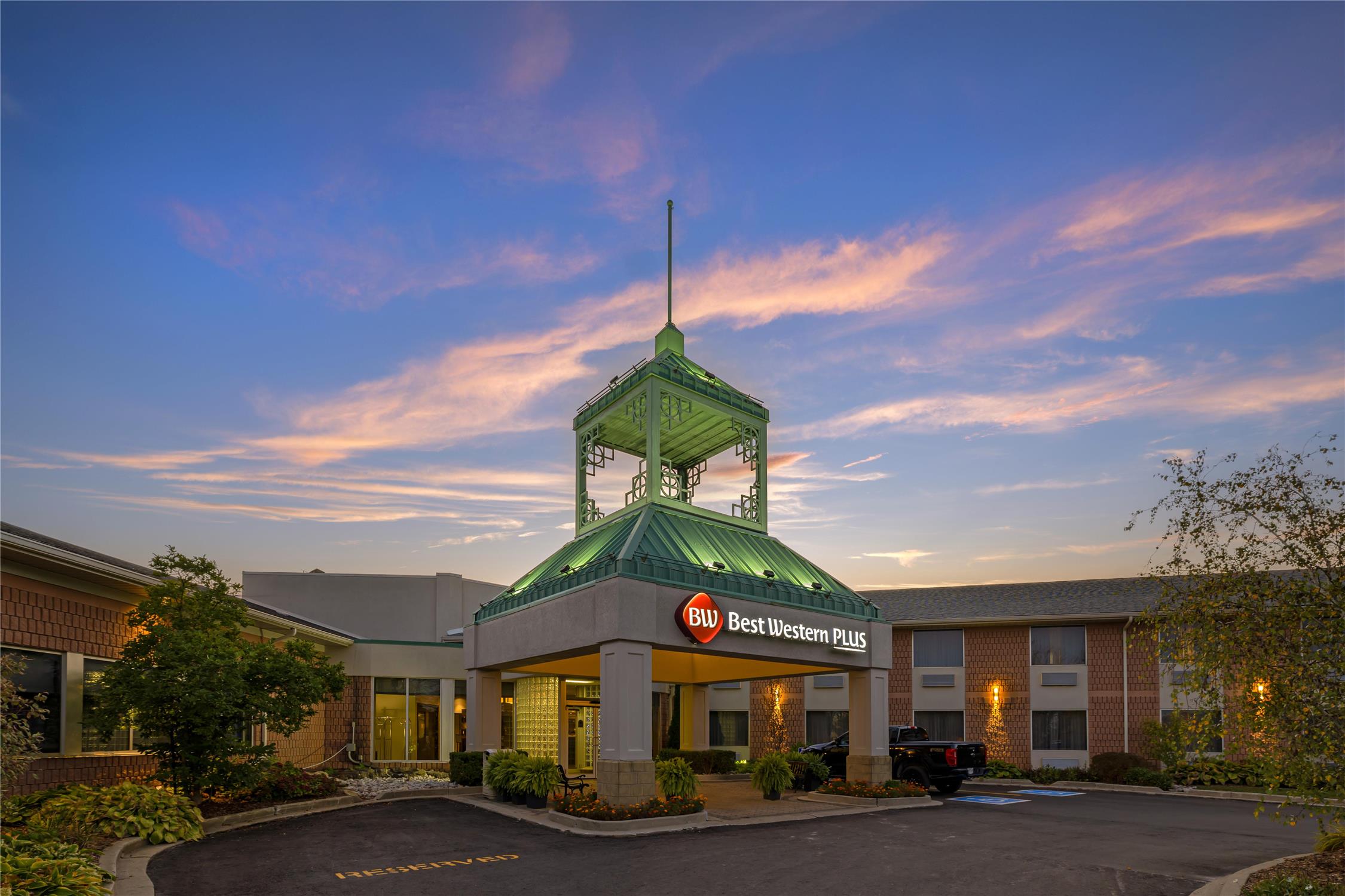 Best Western Plus Stoneridge Inn and Conference Centre 1/28