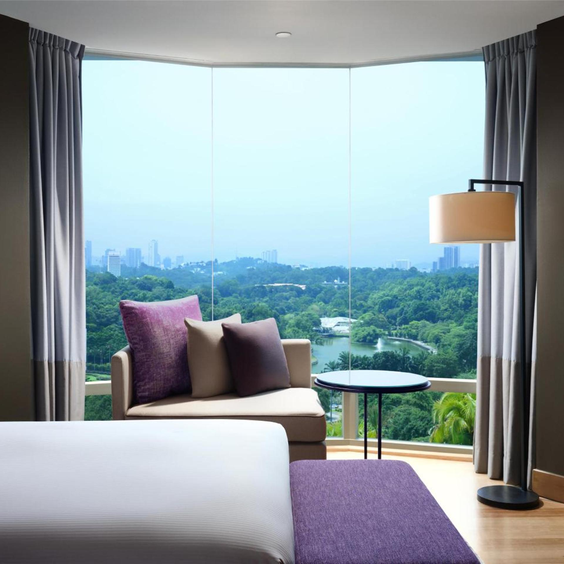 جناح غراند تنفيذي بسرير كينج، Hilton Kuala Lumpur 4/10